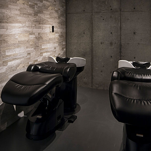 美容室で男性向けのヘッドスパを行っております